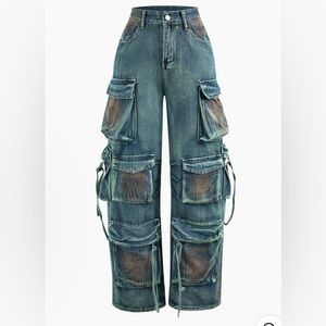 Stained multiple flap pocket straight leg cargo pants
